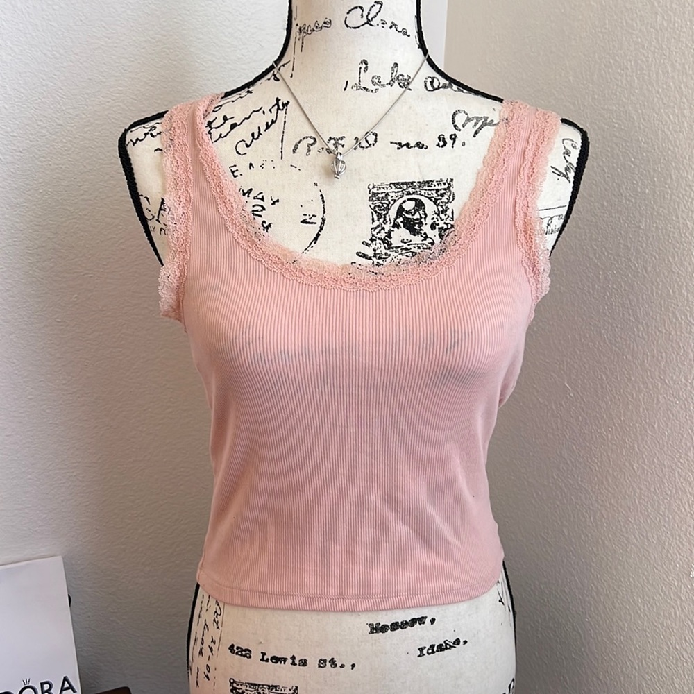 Heart & Hips affordable luxury sleep top - size small